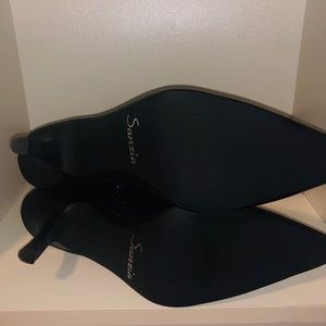 Sanzia size 10 1/2 booties